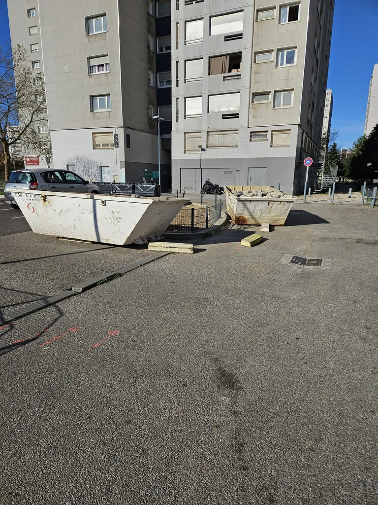 Débaras