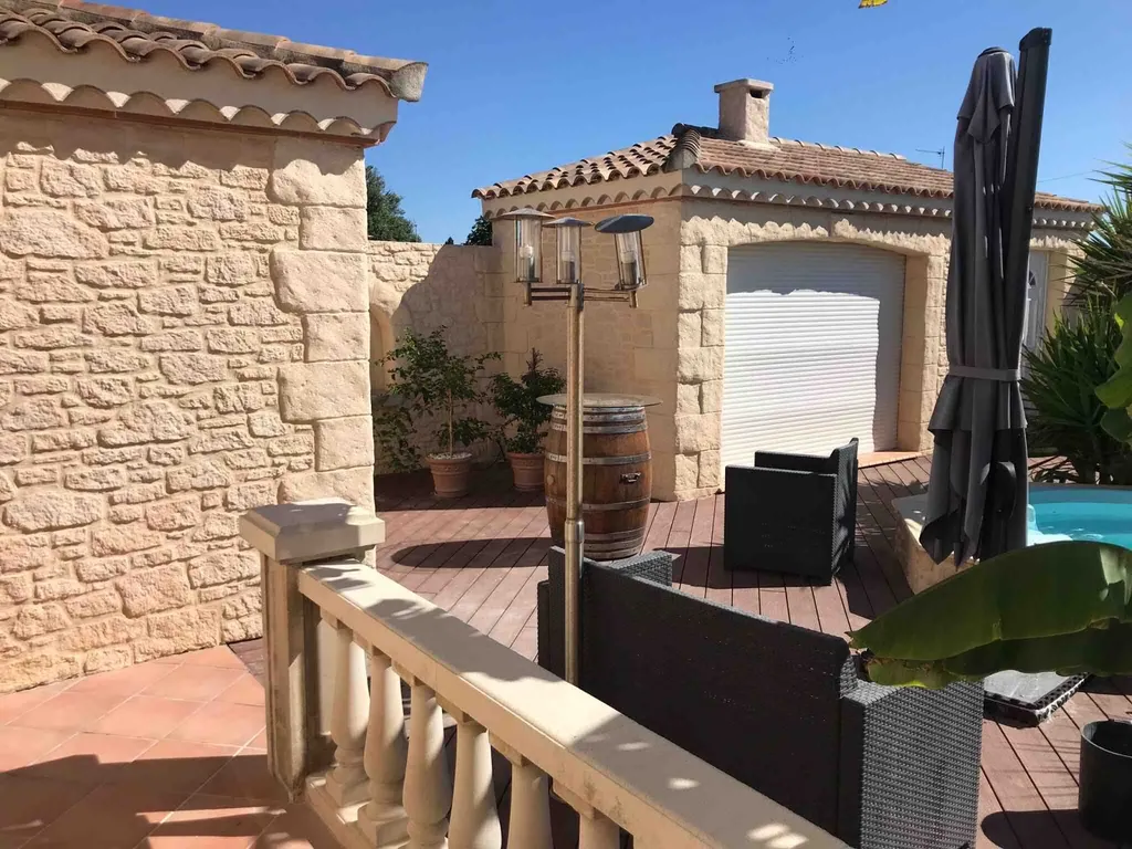 Rénovation d’une façade en pierre à Lignan-sur-Orb proche de Béziers 