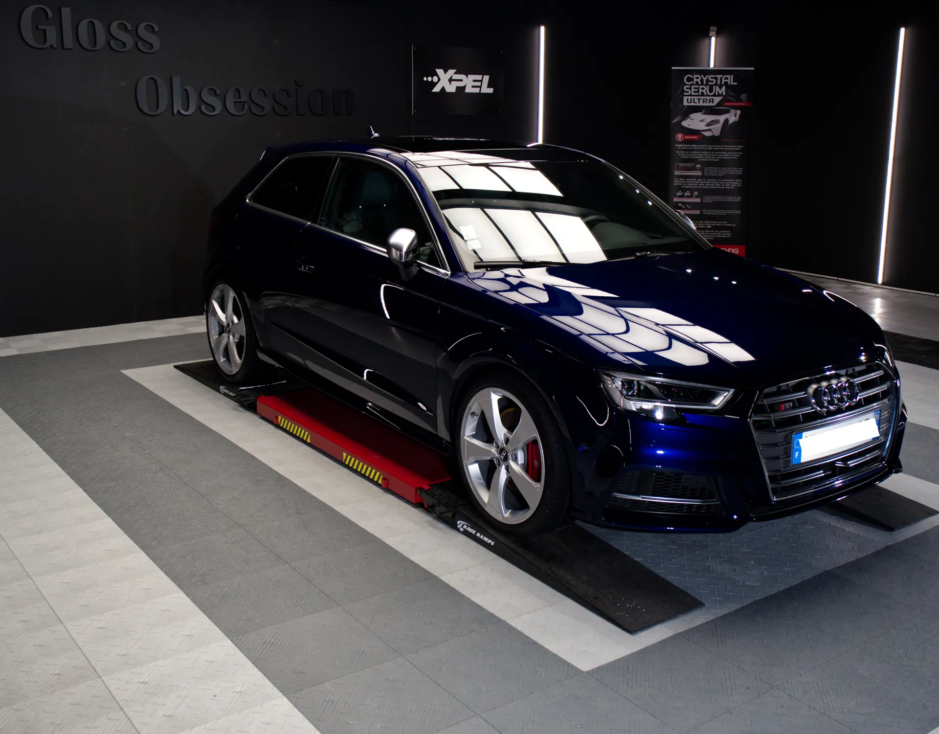 Audi S3 bleue nuit après polissage deux étapes et traitement céramique Gtechniq