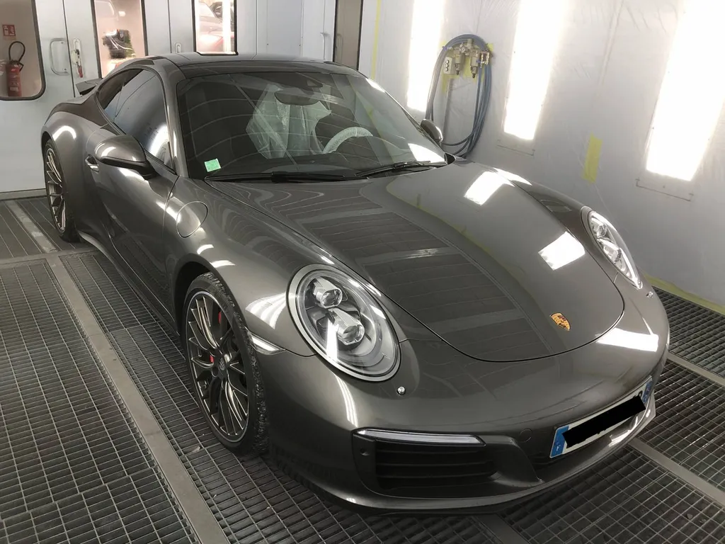 Réparation du Pare choc Arrière Porsche 991 Carrera 4S  à Carnoux en provence
