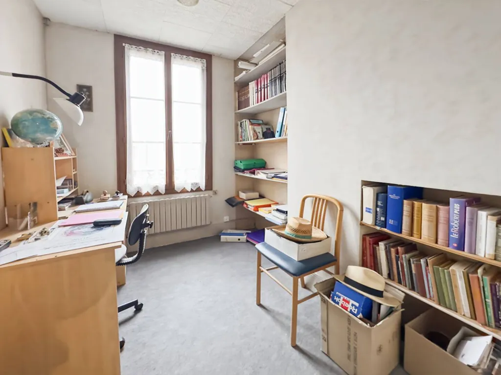 A vendre maison de 228 m² édifiée sur 1332 m² de terrain sur la commune de ST PIERRE LES ELBEUF 76320