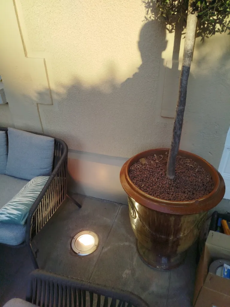 remplacement eclairage de jardin Montpellier par infiny elec