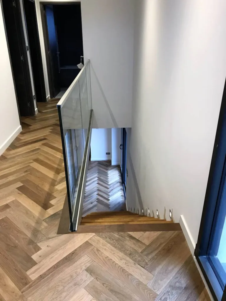 Pose de Parquet en Bâton Rompu dans les Bouches du Rhône 13