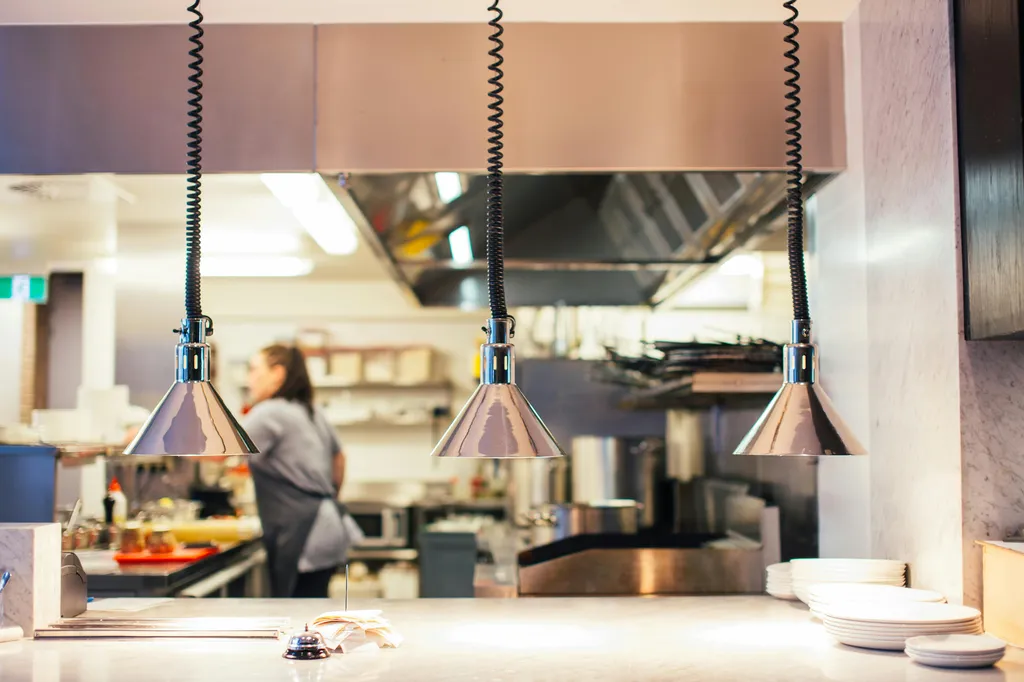 Comparatif des fonctionnalités du logiciel HACCP avec capteurs connectés pour surveiller vos chambres froides à distance dans votre établissement à Cannes