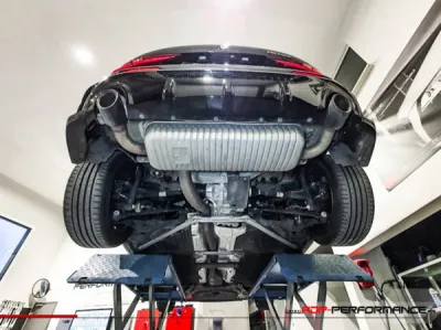 Installation catback Milltek non résonné BMW M135i F40 2021 | ADP Performance