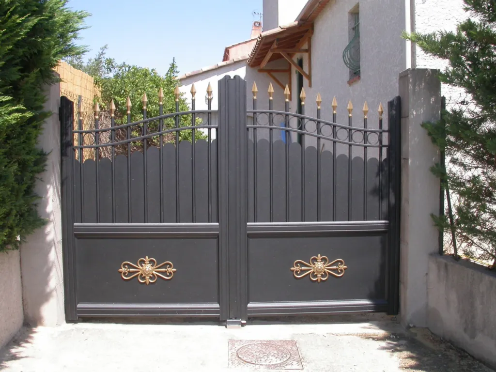 portail aluminium sur mesure à Pélissanne portail aluminium sur mesure à Pélissanne
