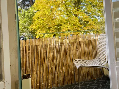 Dans un environnement paisible, au coeur de la nature, proche de toutes les commodités, 