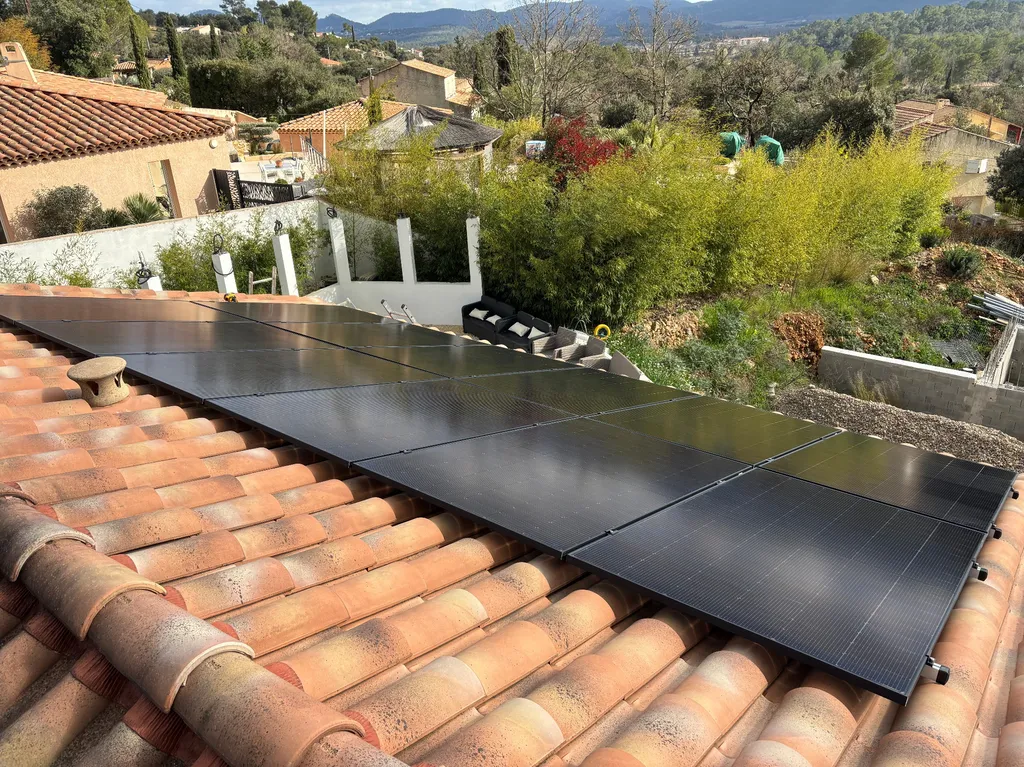 Installation photovoltaïque de 6 kWc en autoconsommation à Garéoult dans le Var
