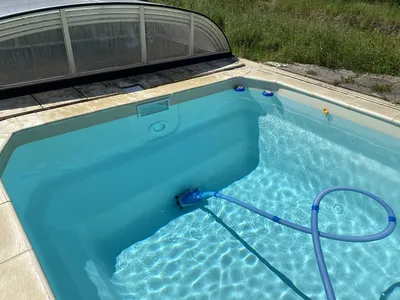 Localisation de fuite sur piscine coque polyester par un spécialiste à Bourges dans le Cher SABACA CENTRE VAL DE LOIRE