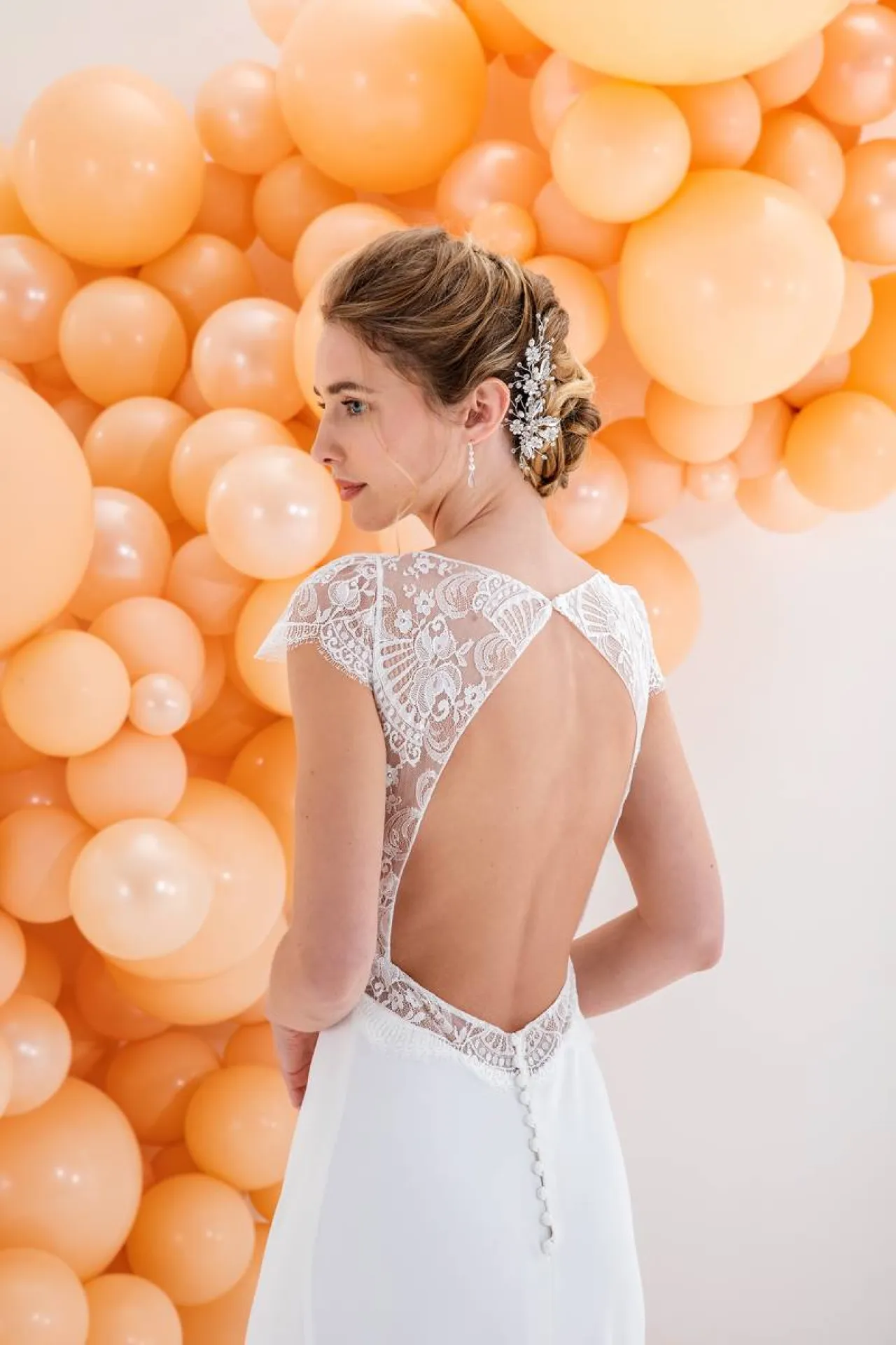 ROBE DE MARIEE CREPE DENTELLE MARSEILLE 