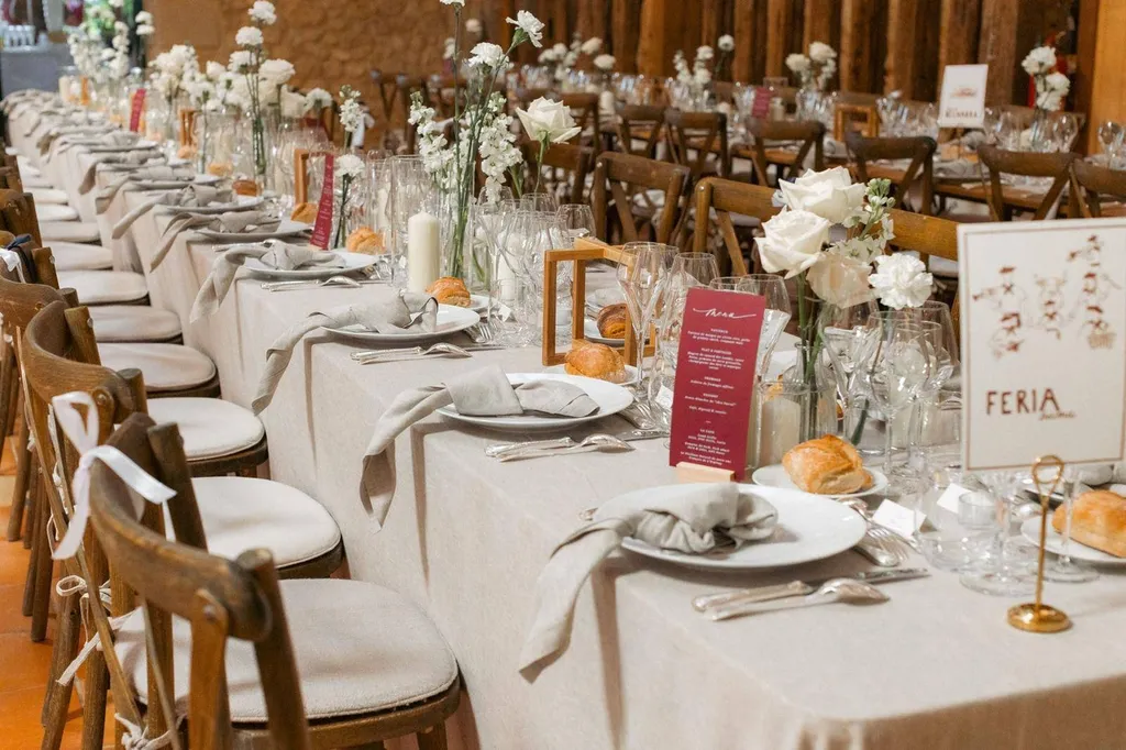 Camille et Guillaume : Un mariage champêtre et chaleureux sous les poutres apparentes d'un magnifique domaine de la Gironde - Les Mariages de mademoiselle L - Florent Fouqueux