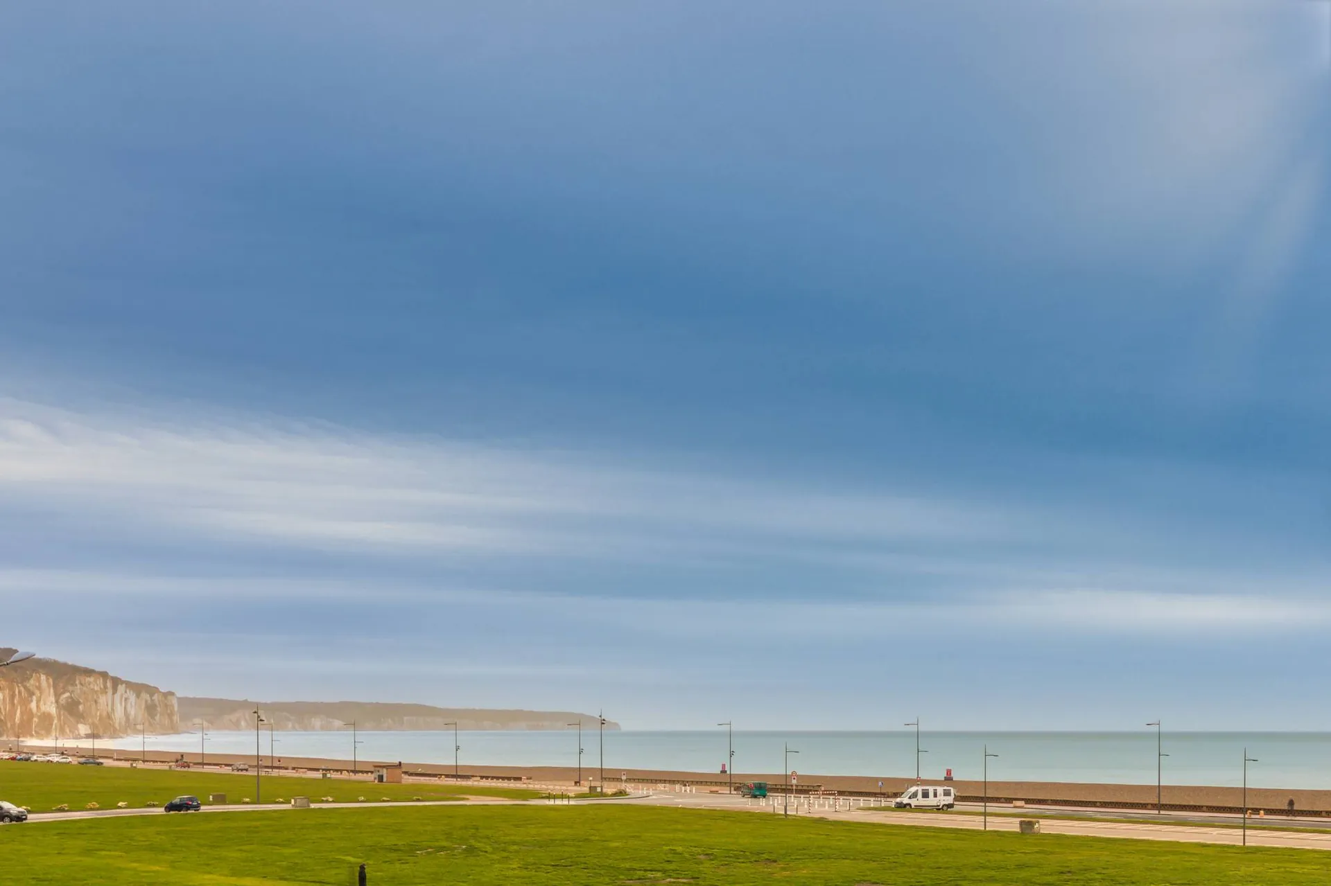 Vends ce studio meublé en front de mer coin de paradis à Dieppe.
