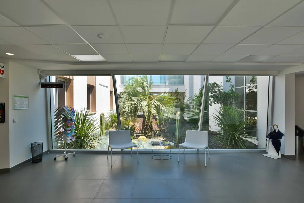 Maîtrise d’œuvre pour l’extension et la rénovation du pôle de bureaux et cabinets médicaux Ametra à Lattes