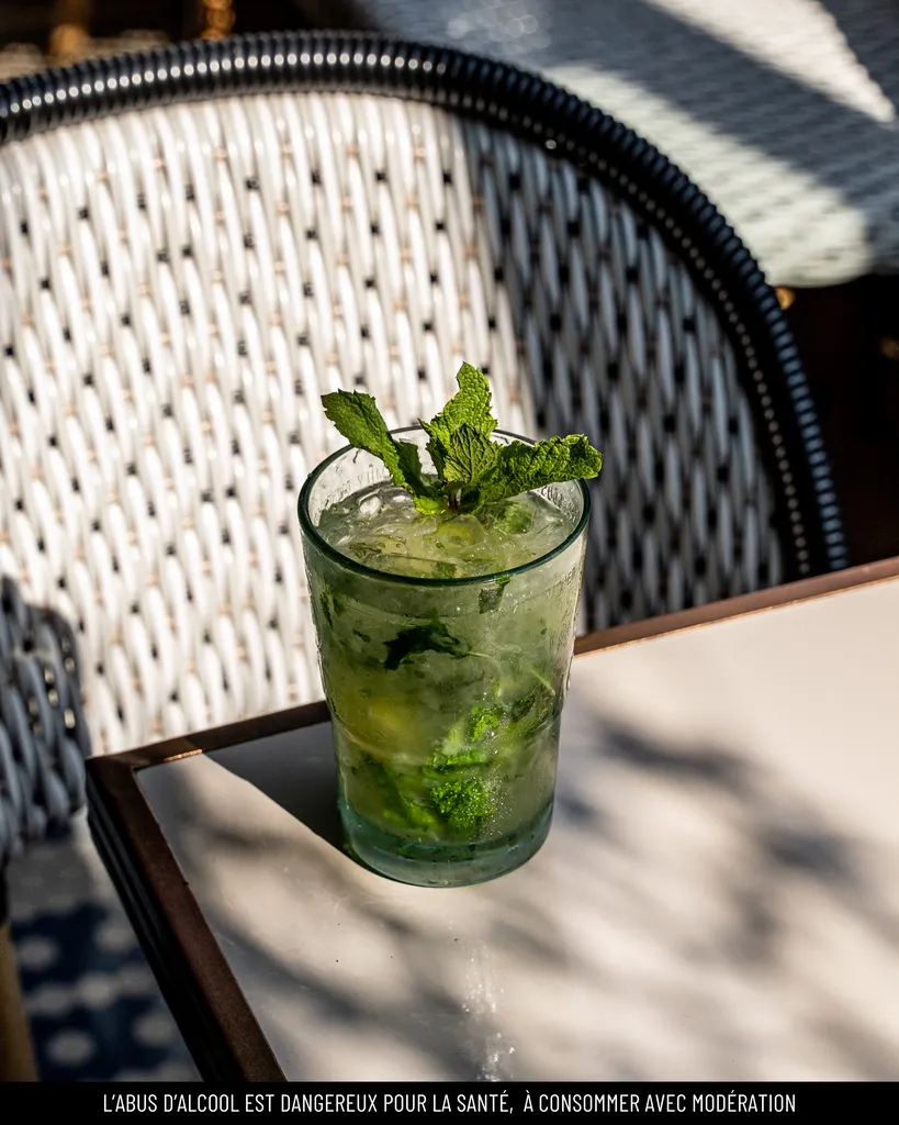 Adresse de votre Bar avec ambiance musicale et terrasse vers Amnéville : dégustez nos planches apéritives et snacks variés proche de Talange pour vos apéros festifs et conviviaux en 2026.