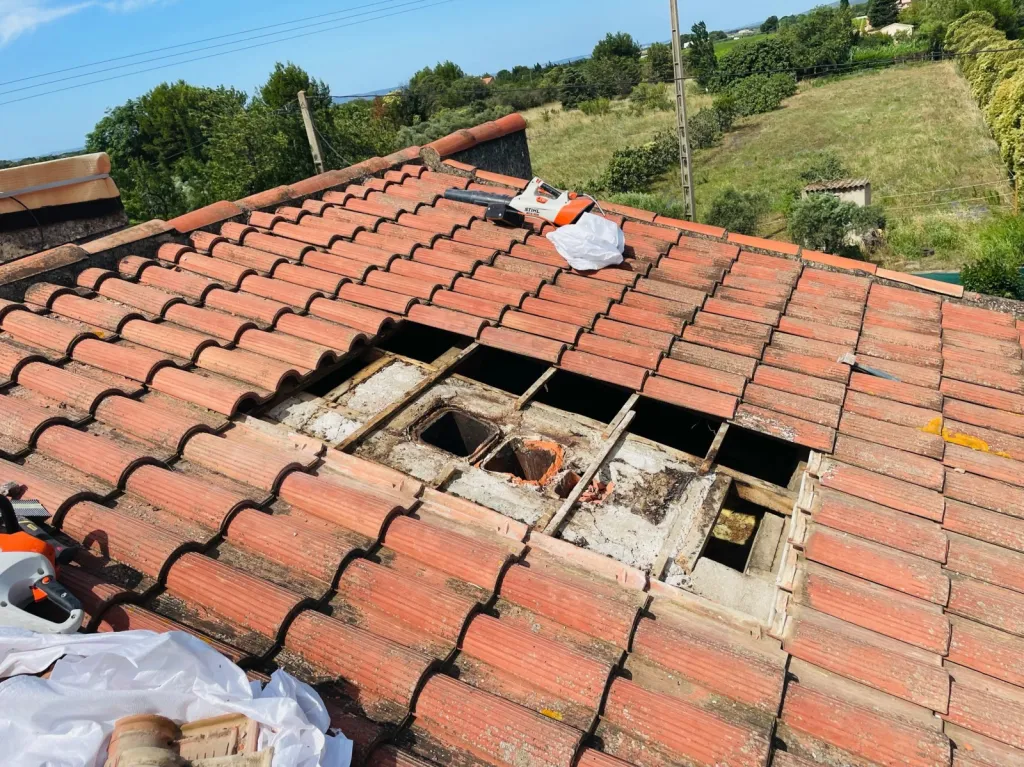 couvreur pour réparation de toiture de maison Les Milles 13290