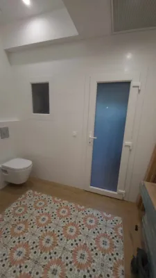 Rénovation de fenêtres PVC VEKA oscillo-battantes avec double vitrage phonique à Fréjus