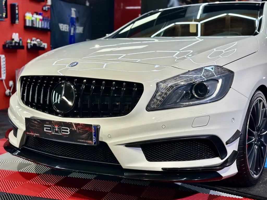 Detailing sur Lyon spécialiste du traitement céramique et de la protection carrosserie Mercedes A 45 AMG covering 