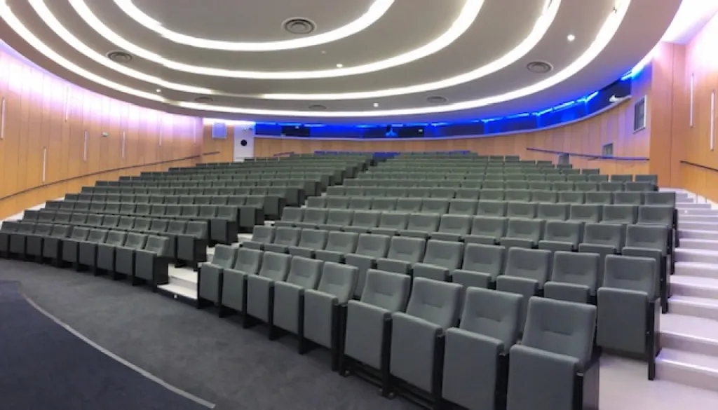LE HAVRE - A LOUER Bureaux de 2.735 m² divisibles à partir de 50 m² dans le Centre d'Affaires le CHCI