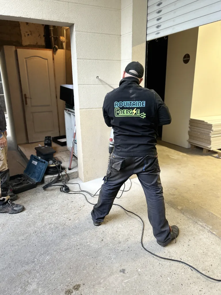 Maintenance et SAV de vos installations de bornes de recharges entreprises en Gironde 33 