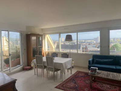 Situé au 31 rue Guy de Maupassant à Rouen