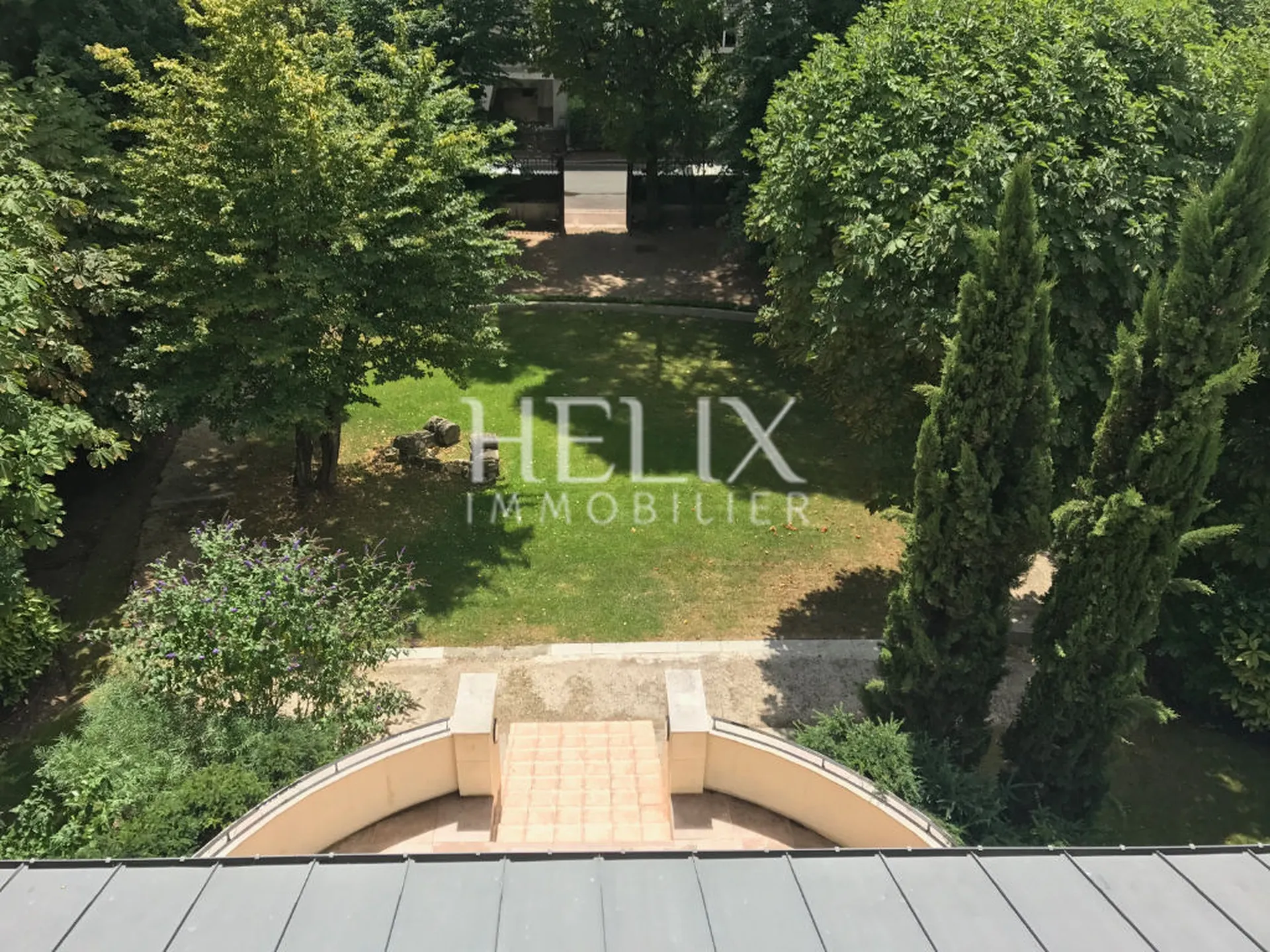 Le Vésinet - Demeure 9 pièces 227 M² avec un parc arboré 1300 m²