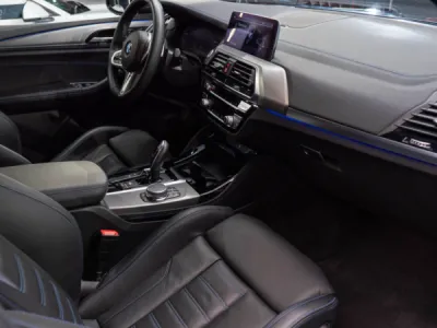 Traitement céramique Gtechniq, protection de la carrosserie et des jantes sur ce BMW X4 à Vannes