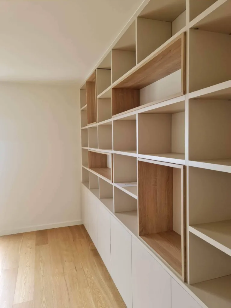 Notre zone d'activité pour ce serviceCréation d'une bibliothèque sous escalier sur mesure avec rangements intégrés et optimisation de l’espace pour intérieur contemporain près de Plaisance-du-Touch 31830