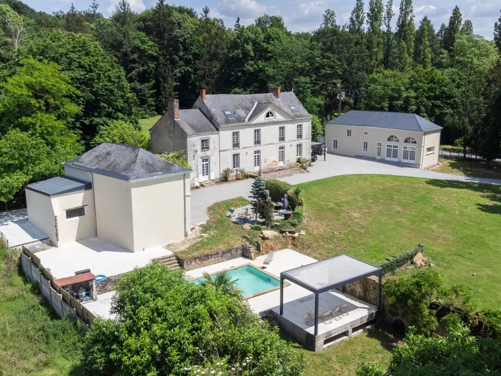 acheter un manoir en sarthe proche du mans