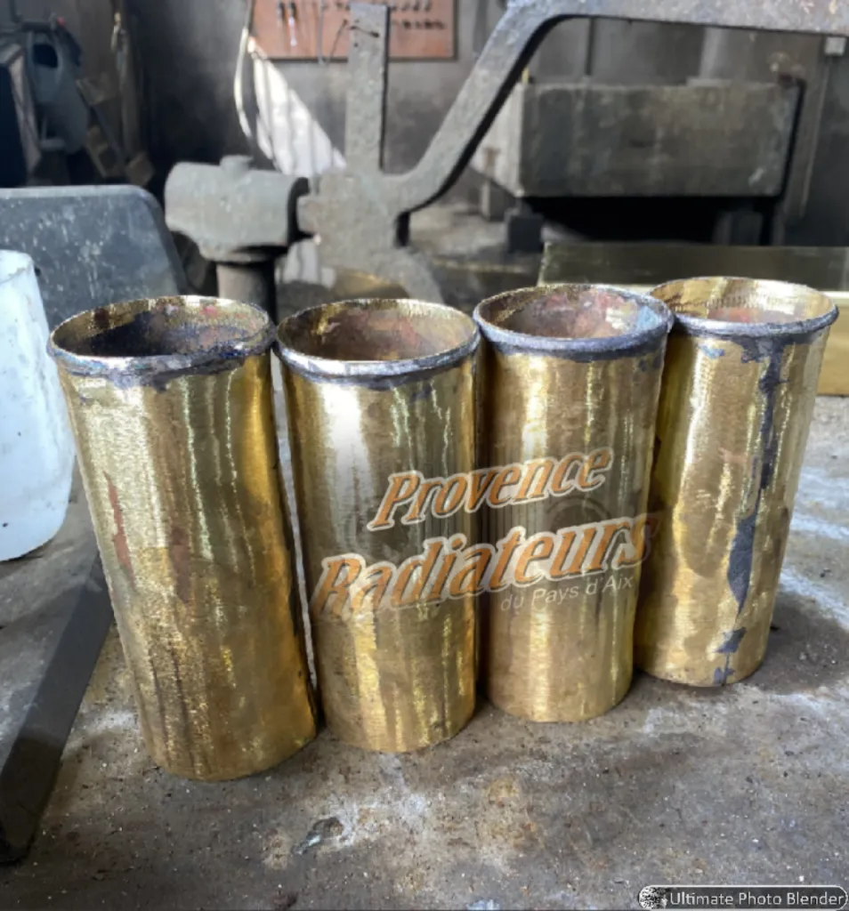 Fabrication radiateur camion: tubulures.