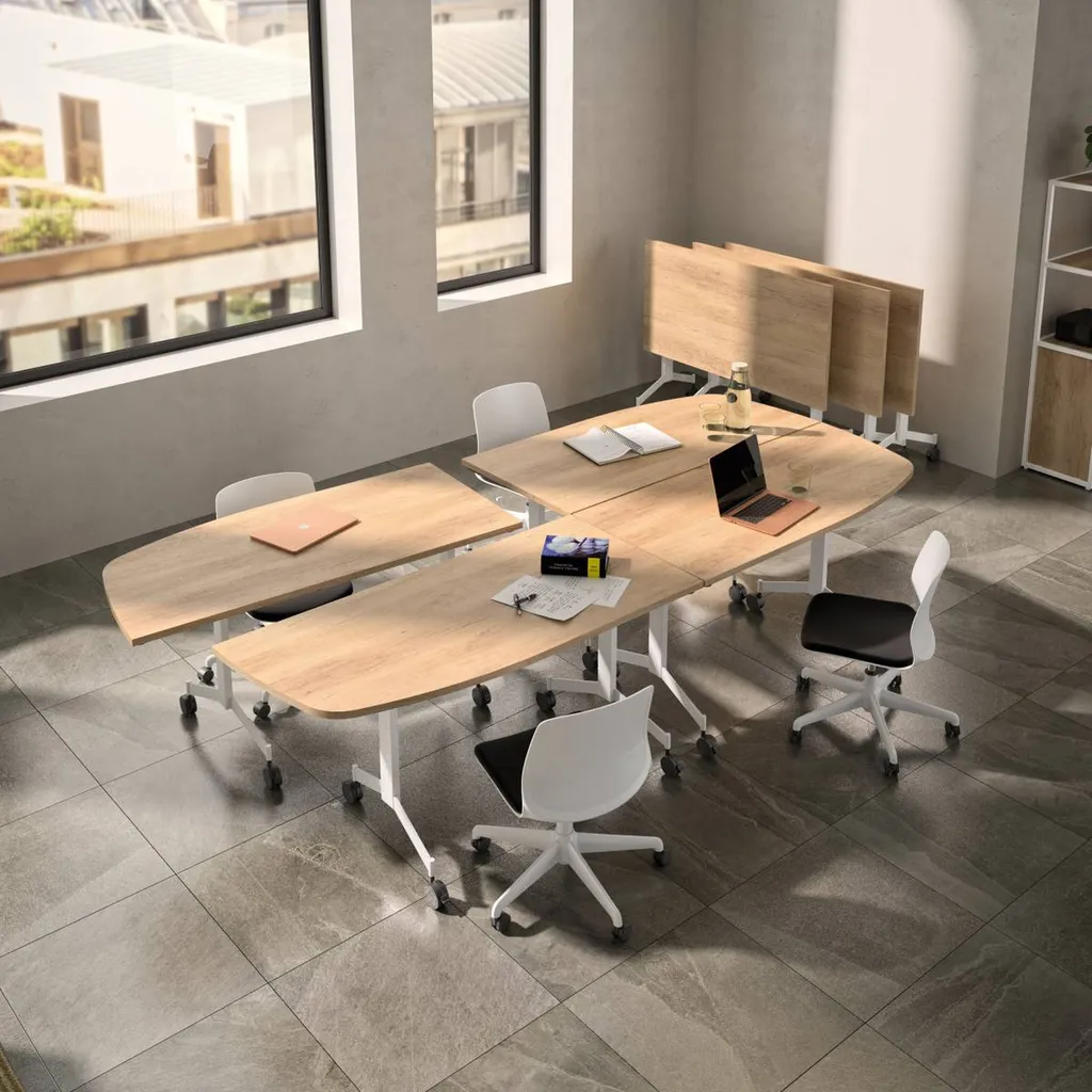 Table Eureka mobile et modulable pour aménager une salle de réunion à Alès