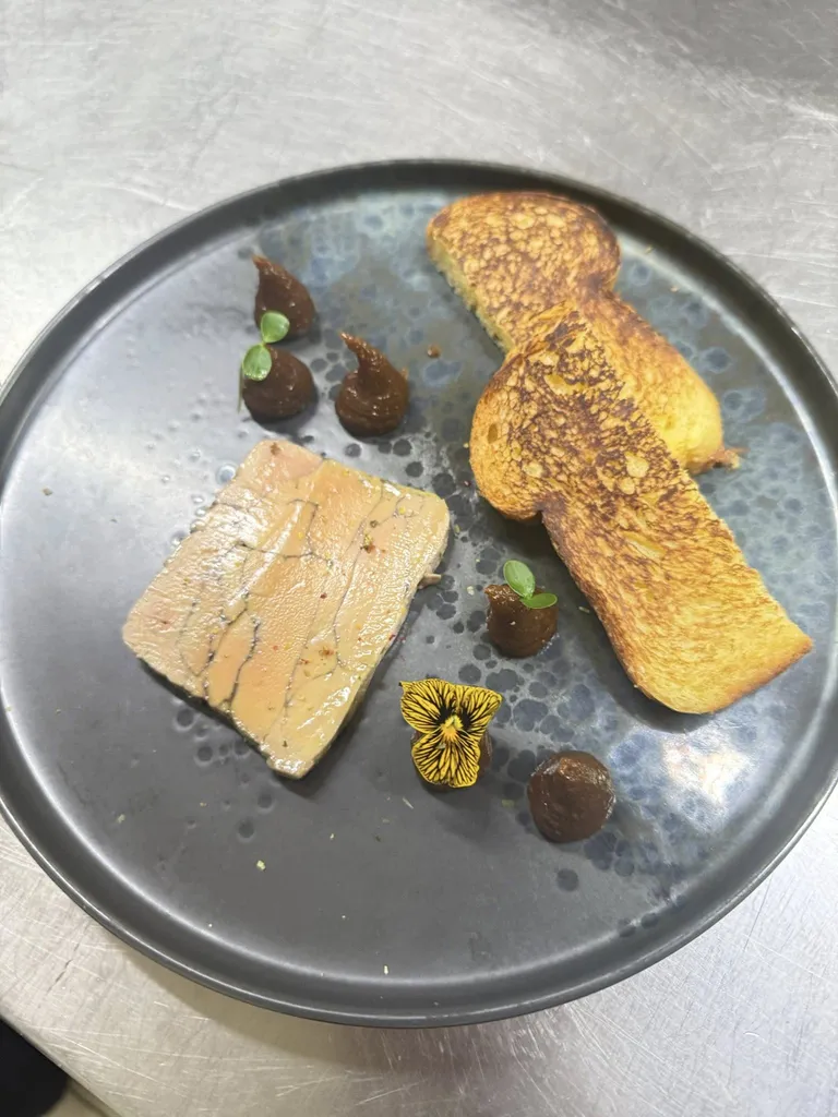 Photo 2 : deuxième image à droite