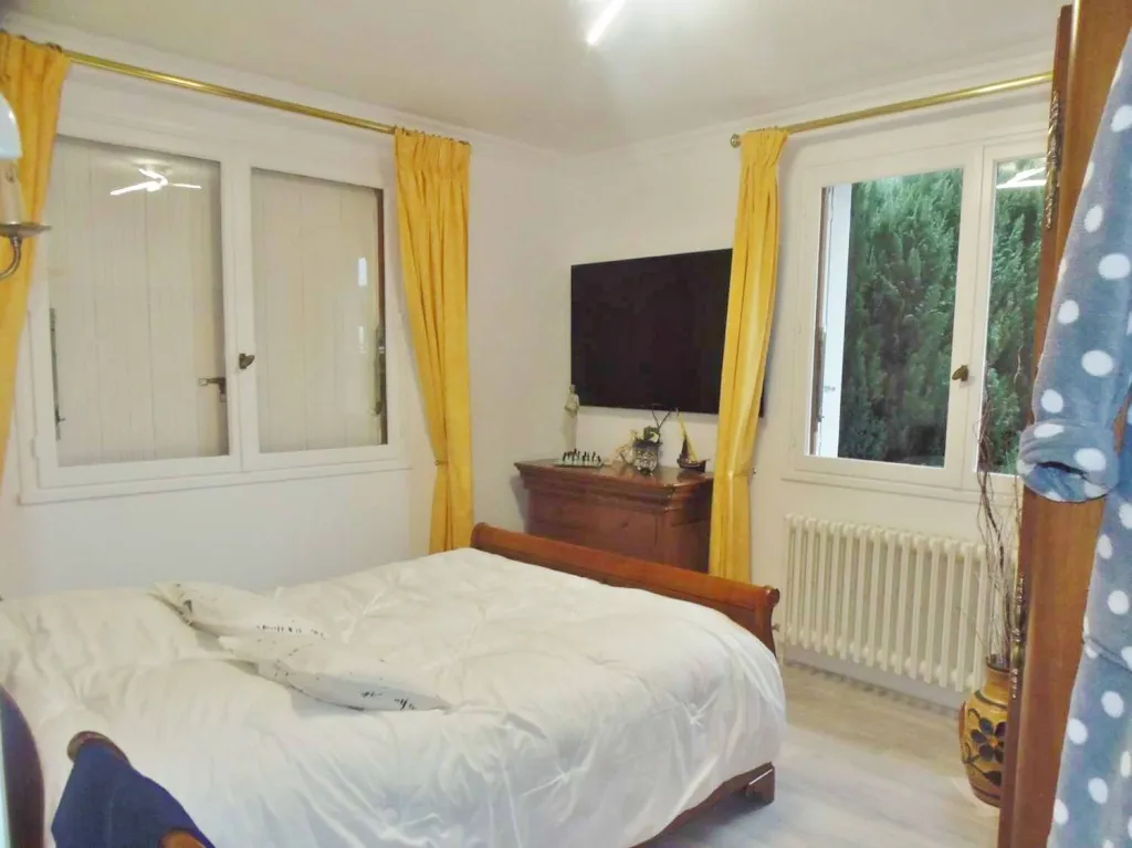 A vendre pavillon avec combles aménageables proche écoles à Le Bosc roger en roumois 27