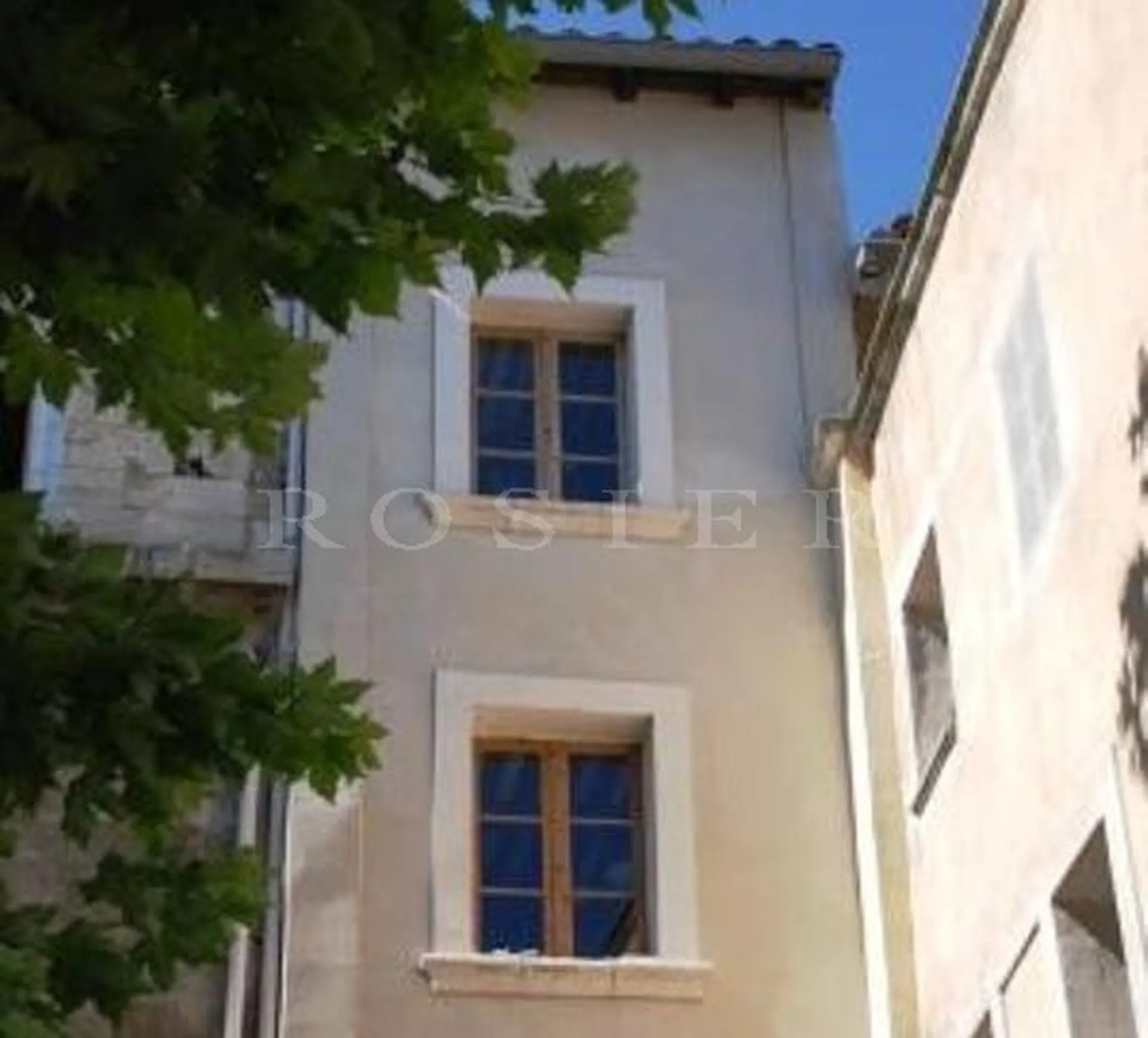 Appartement centre ville dynamique   proche Comtat Venaissin