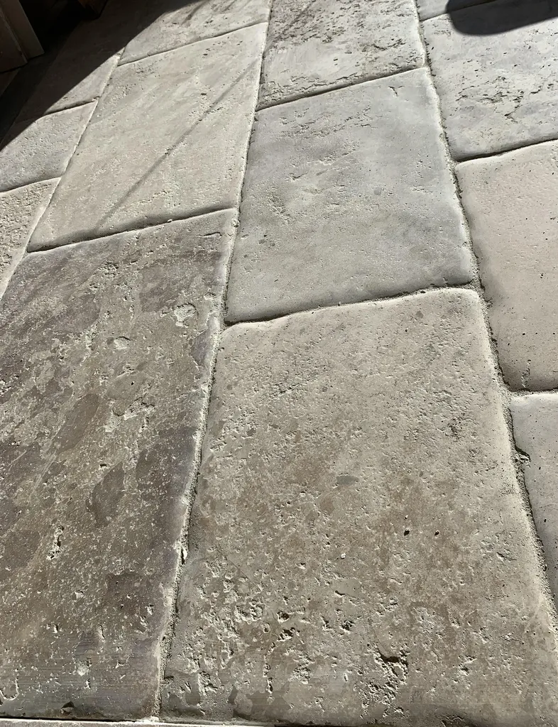 Old Stone Natural Stone Authentic : Vraie Pierre Naturelle Haut de Gamme, Meilleure Alternative aux Carrelages Imitation Pierre