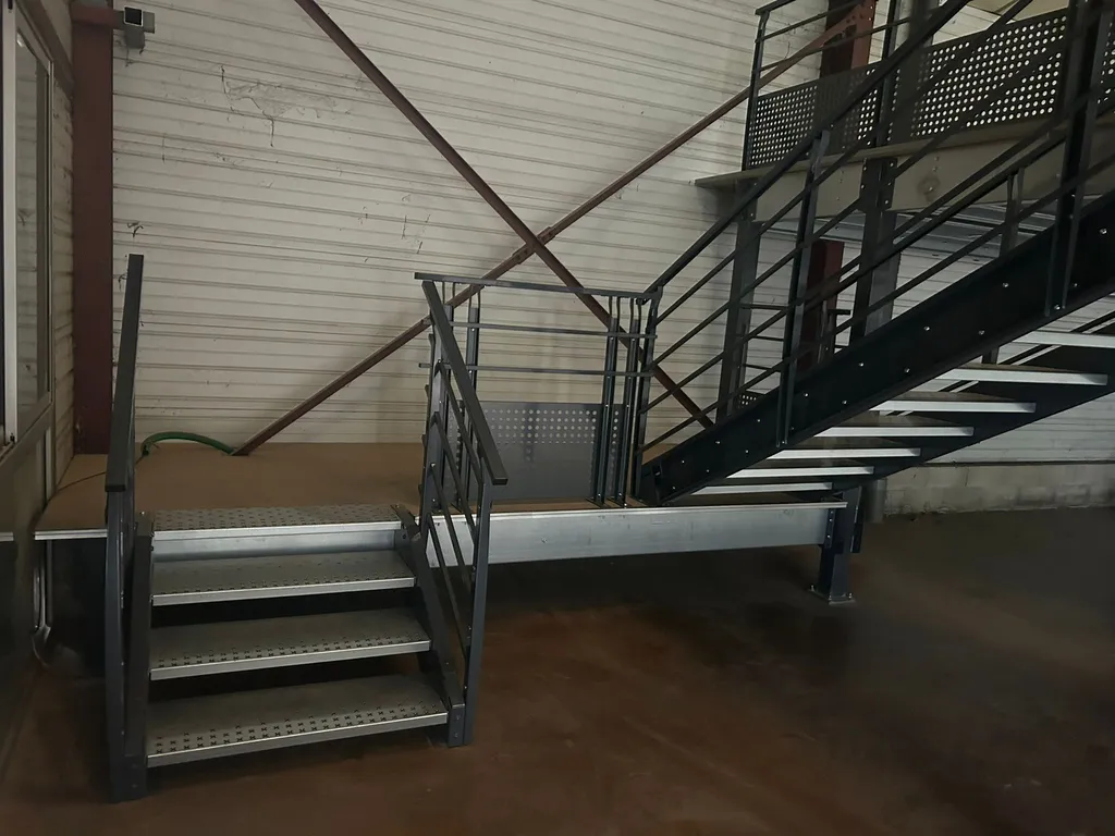 Installation de mezzanine industrielle : doublez votre surface avec SISAM à Toulouse et en Occitanie