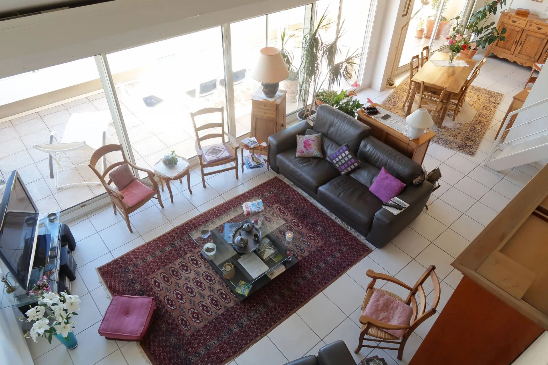 Cassis -  T4 dans résidence de standing, terrasse vue mer et parking à proximité immédiate du port 