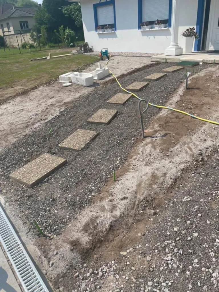 Pose de pavé pour entrée de maison individuelle à Reichshoffen proche de Mertzwiller.
