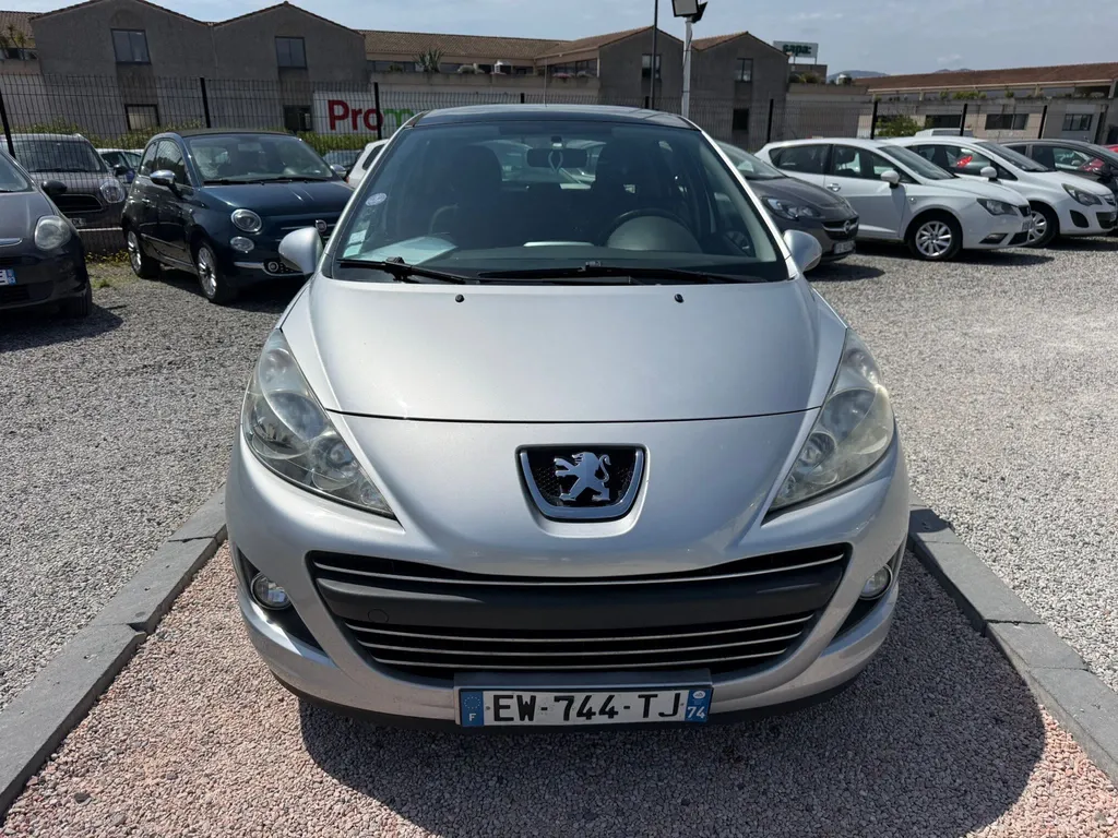 PEUGEOT 207 série Millesim 200 1.4 VTI 95CV