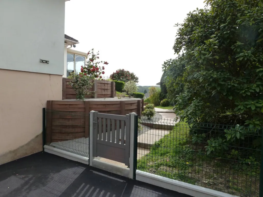 Réalisation d'une retenue de terre en bois exotique sur Fontaine La Mallet secteur Le Havre