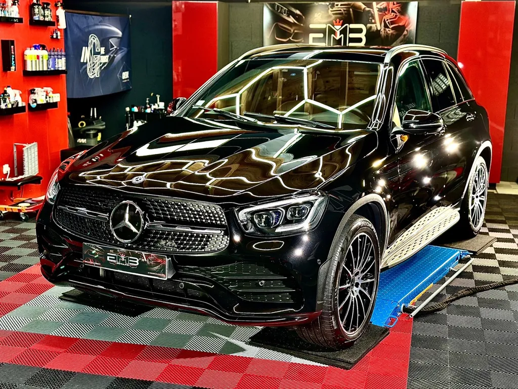 Rénovation carrosserie traitement céramique Mercedes GLC
