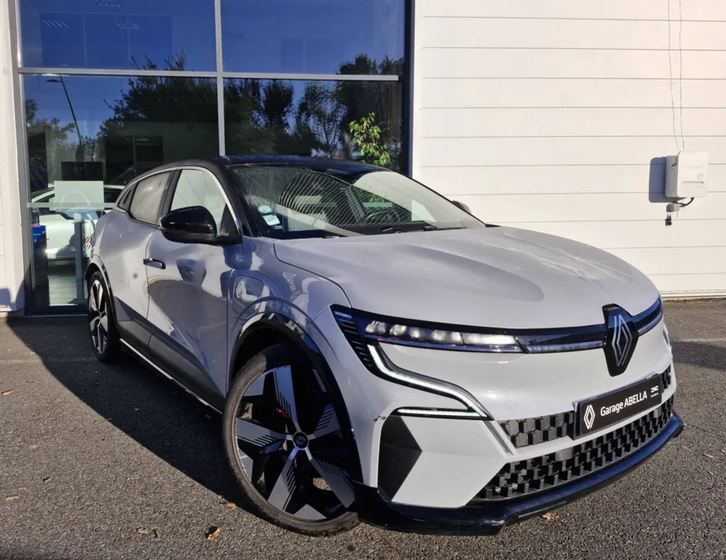 Renault Megane E-TECH 100% Electrique TECHNO EV60 220cv Super Charge occasion 1ère Main / SoH 94% / Suivi 100% Renault près de Toulouse à Plaisance du Touch en Occitanie