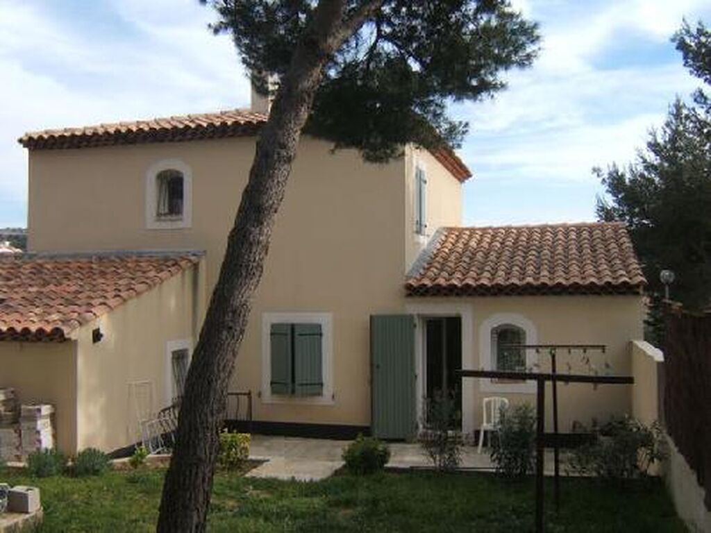 Vente maison Roquefort La Bédoule village avec vue degagee