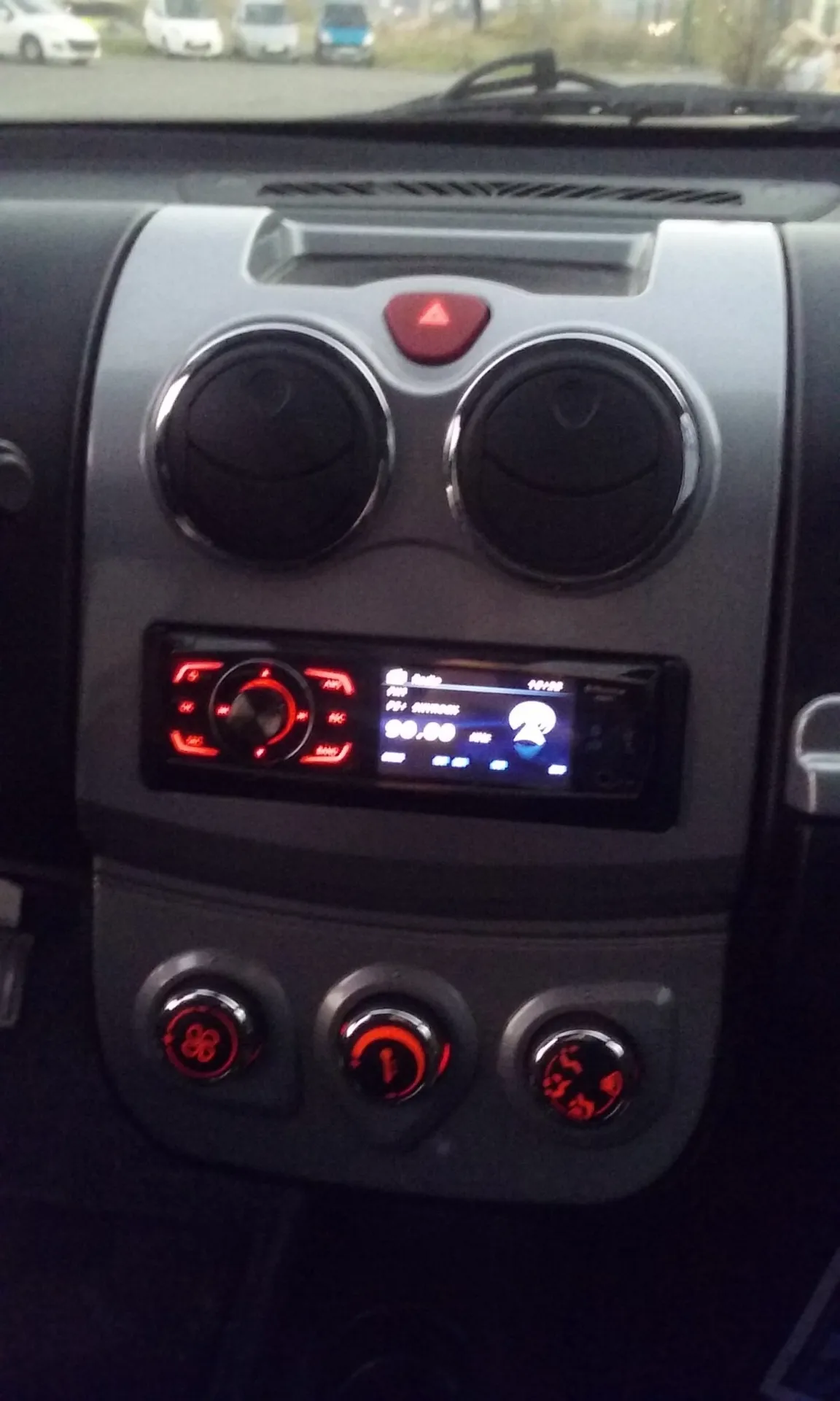 Voiture sans permis Vitrolles Microcar Mgo premium DCI