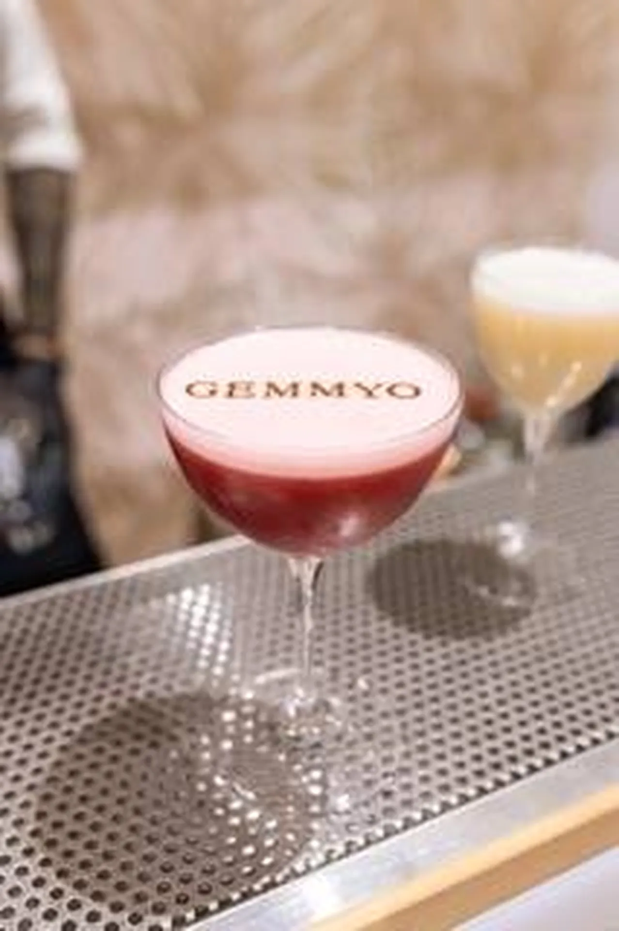 Installation élégante du bar à cocktails mobile pour les vœux du maire