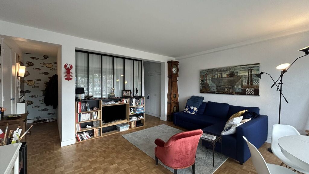 SOUS COMPROMIS Appartement idéalement situé avec balcon, ascenseur, Dieppe, 76 Normandie