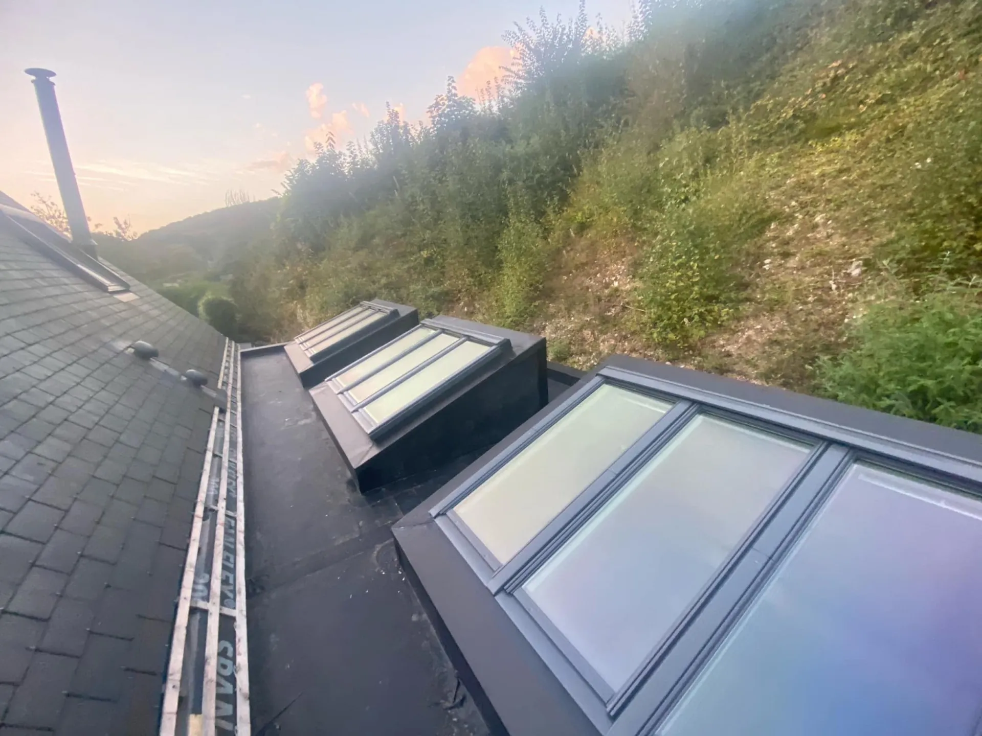 Pose de verrière 3 en 1 de chez velux secteur Valmont en Seine-Maritime 76