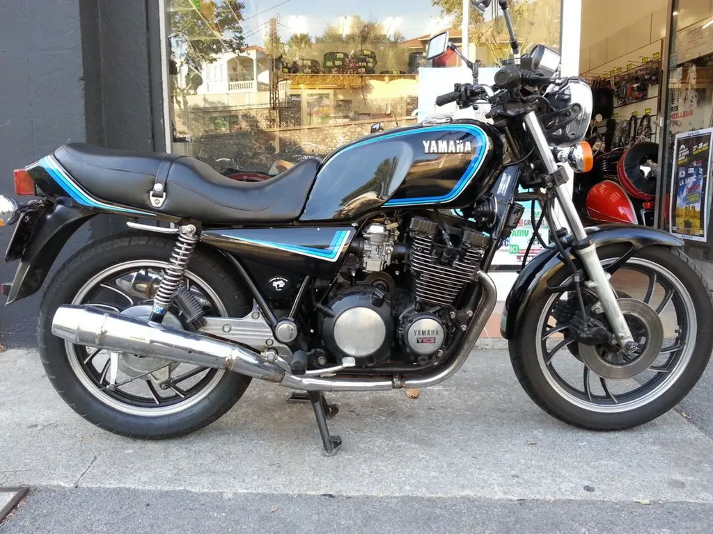 MOTO OCCASION YAMAHA XJ 650cc LA VALETTE DU VAR