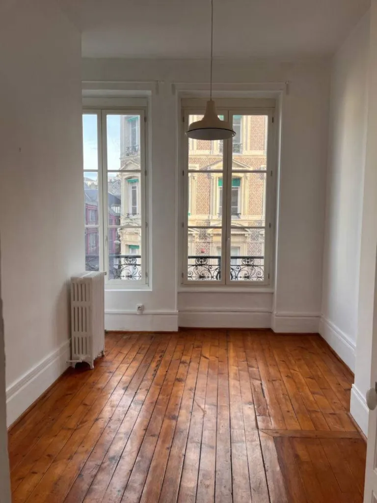 Appartement entièrement repeint