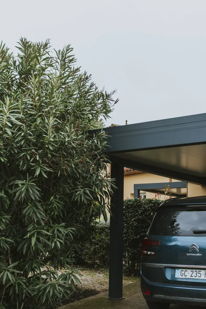 Carport et atelier à Beaucaire : votre abri alu sur-mesure chez HCT