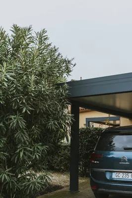 Carport et atelier à Beaucaire : votre abri alu sur-mesure chez HCT